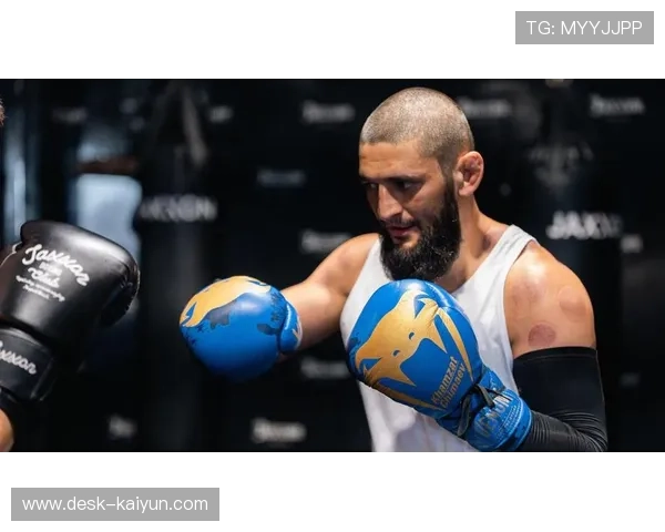 UFC324：奇马耶夫点数完胜普莱西斯夺得UFC金腰带，继续不败金身